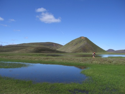 De Landmannahellir à Landmannalaugar : aux abords du lac de Lö?mundarvatn