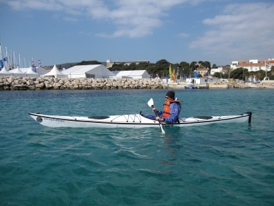 Kayak de mer Nomura de Goltziana