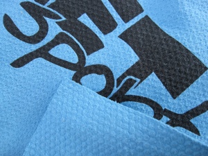 Serviette ultra absorbante et l&eacute;g&egrave;re Toonet sport