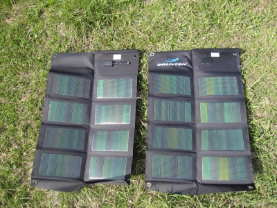 Global Solar Sunlinq 4 à gauche, Brunton Solaris 12 à droite