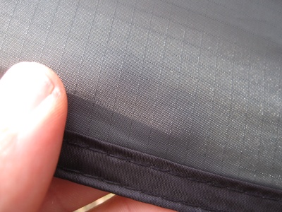 Tissu du tarp : polyester ripstop avec enduction polyuréthane
