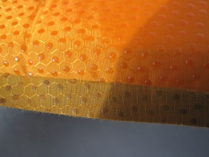 Matelas de sol Ortik back lite, gros plan dessus et bordure