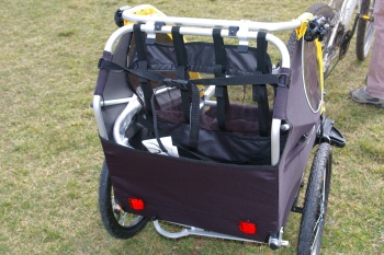 Remorque enfant Burley D'LITE ST, poche arri&egrave;re de rangement de taille moyenne