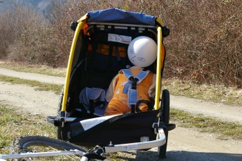 Le mannequin "crash-test" du dossier remorques enfant !