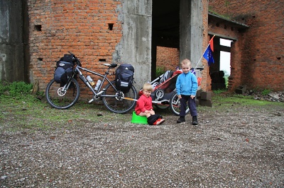 Voyage à vélo Pekin Strasbourg cyclo famille, 2 enfants