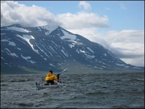 kayak-dans-les-lacs-de-norvege