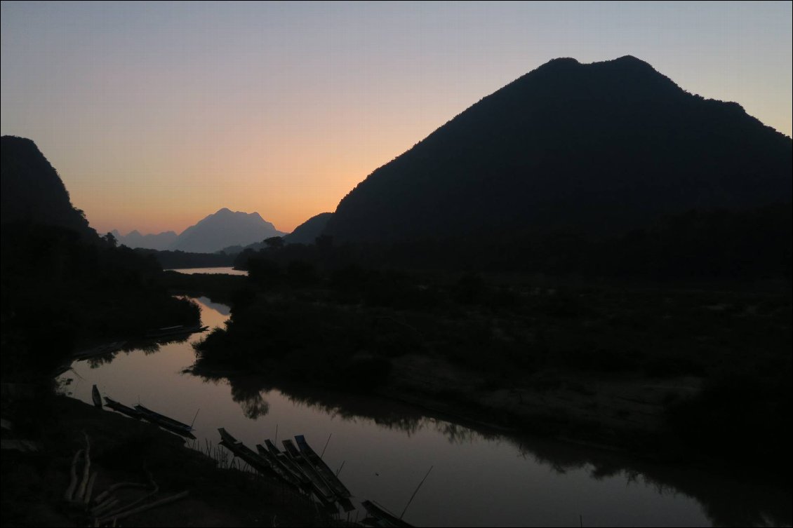 Fin de journée sur la rivière Nam Ou - Muang Ngoi