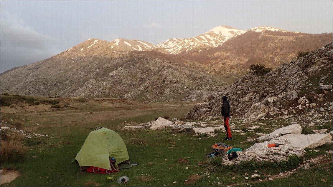 Ambiance haute montagne pour ce dernier bivouac