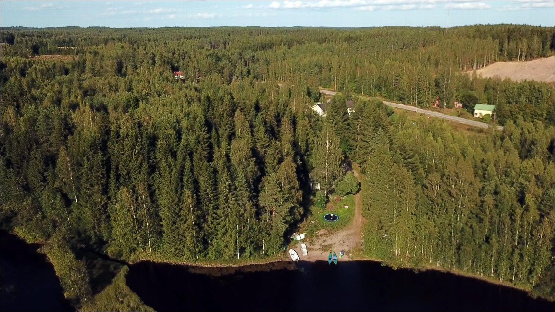 Cette "cabin" comme on la nomme ici, est censée servir aux finlandais durant les weekends ou les vacances.