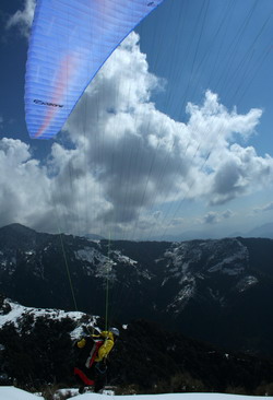 vol bivouac parapente himalaya