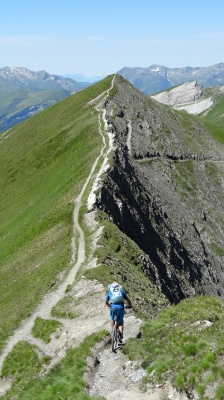 VTT BUL, crêtes après le col de la croix du Bonhomme