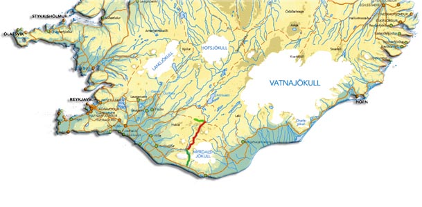 Laugavegur, tracé en rouge. En vert, en haut, il s'agit du trajet Lanmannahellir - lanmannalaugar, en vert en bas, il s'agit de Thorsmork - Skogar