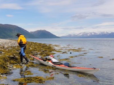 kayak de mer en Norvège dans les îles proches de Tromso kayak de mer en Norvège dans les îles proches de Tromso