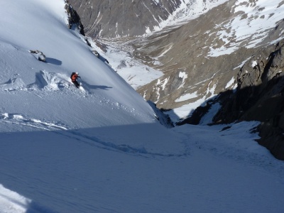 Ski de rando, couloir dans les Ecrins Ski de rando, couloir dans les Ecrins