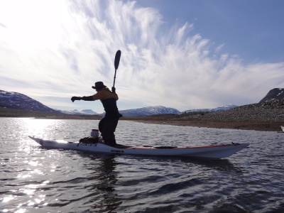 Goltziana Marlin : un kayak suffisamment  stable pour pouvoir jouer à l'équilibistre ;-)