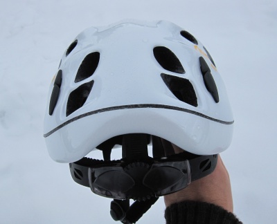 Réglage du tour de tête via une molette Réglage du tour de tête via une molette