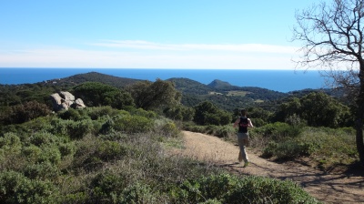 Tests en terrain variés, ici sur la côte varoise