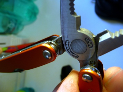 Leatherman Juice S2 axe pince