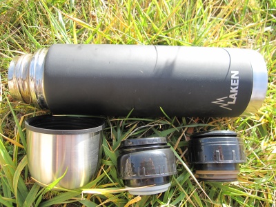 Thermos Laken 1l avec son gobelet et ses 2 bouchons