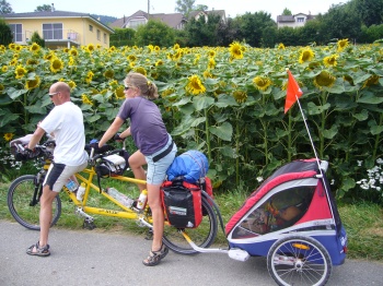 Remorque enfant Chariot Corsaire XL, entre le Danube et le Rhin