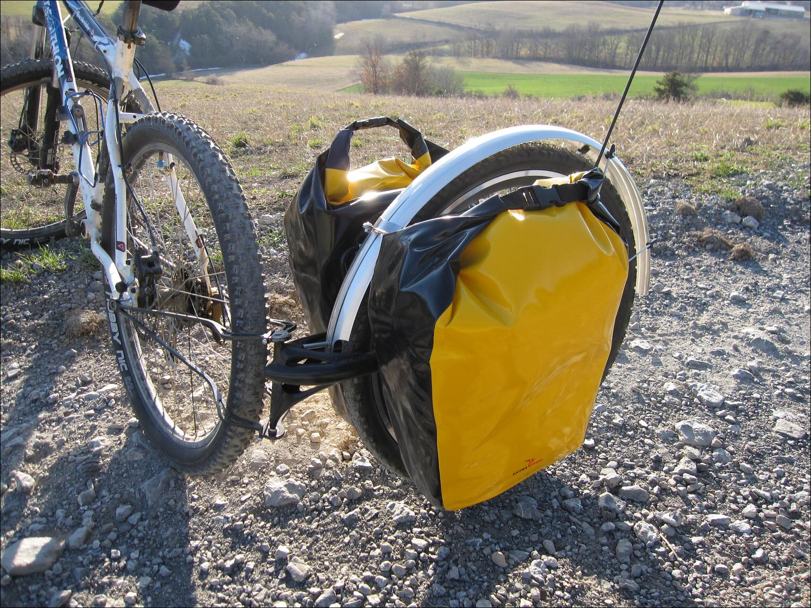 Remorques vélo Extrawheel - pour une expédition et derrière la ville