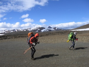 Pantalon imperméable Ferrino Kumbu Pants (au centre) en Islande