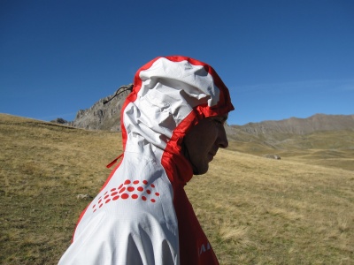 La capuche n'a pas de visière