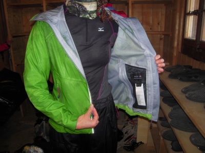 Sec à l'intérieur après 2h30 de marche sous la pluie avec la veste Millet Ltk Gtx Jkt 