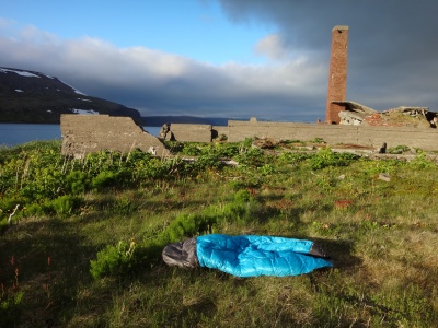 Bivouac à proximité d'une ancienne station baleinière