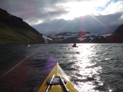 Kayak dans les fjords du Hornstrandir