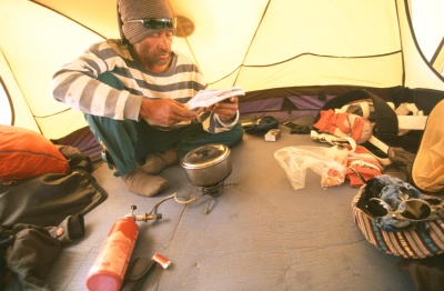 Pakistan bivouac intérieur tente