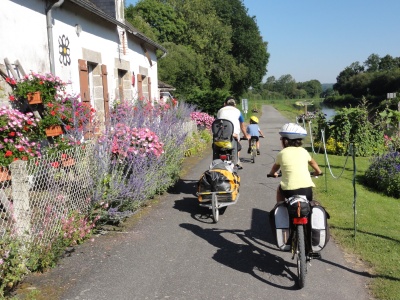 Canal de Nantes à Brest à vélo en famille, 3 enfants