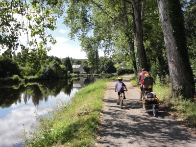 Canal de Nantes à Brest à vélo en famille, 3 enfants