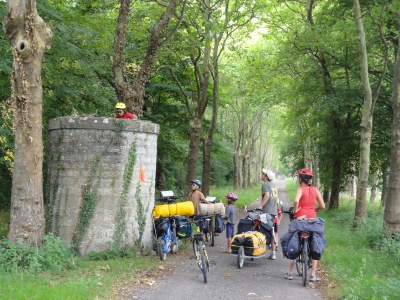 Le Canal de Bourgogne Sud à vélo en famille