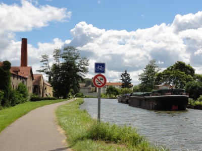 Le Canal du Centre et la Voie Verte de Bourgogne Sud à vélo en famille