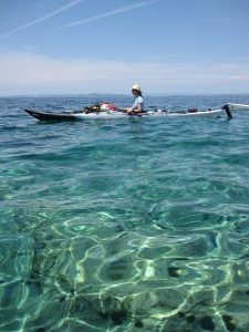 Le plaisir de naviguer sur une belle eau turquoise