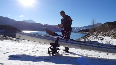 roulage sur une faible couche de neige