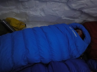 Nuit en igloo dans le Talus II Nuit en igloo dans le Talus II