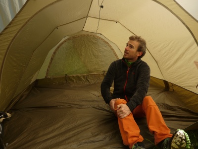 Anthony dans la chambre