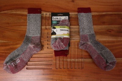 Au milieu : Taille S (chaussettes Femme - Dépliées : Taille L (chaussettes Homme)