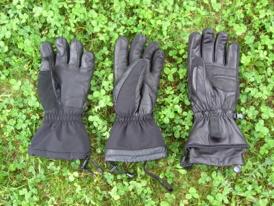 De gauche à droite : les gants chauffants Black Diamond Cayenne, Racer Heatwear et Volt Titan