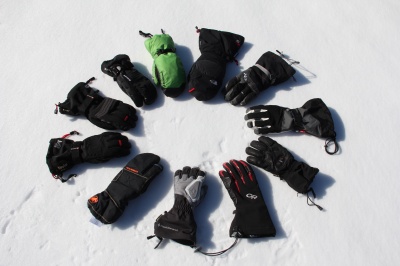 Test comparatif de gants chauds, moufles et gants chauffants