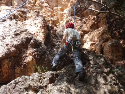 En escalade dans les Gorges du Blavet