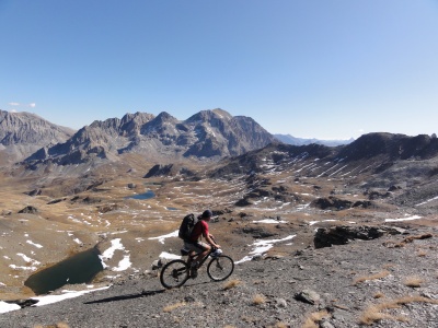 Descente depuis le col des Bataillères