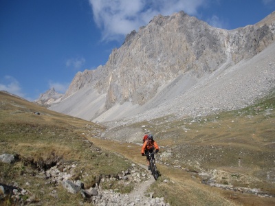 Le grand vallon, descente ultra majeure sur Névache ! Le grand vallon, descente ultra majeure sur Névache !