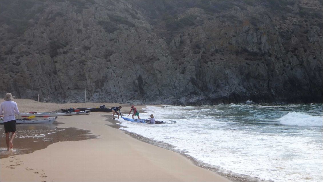 Atterrissage dans les vagues