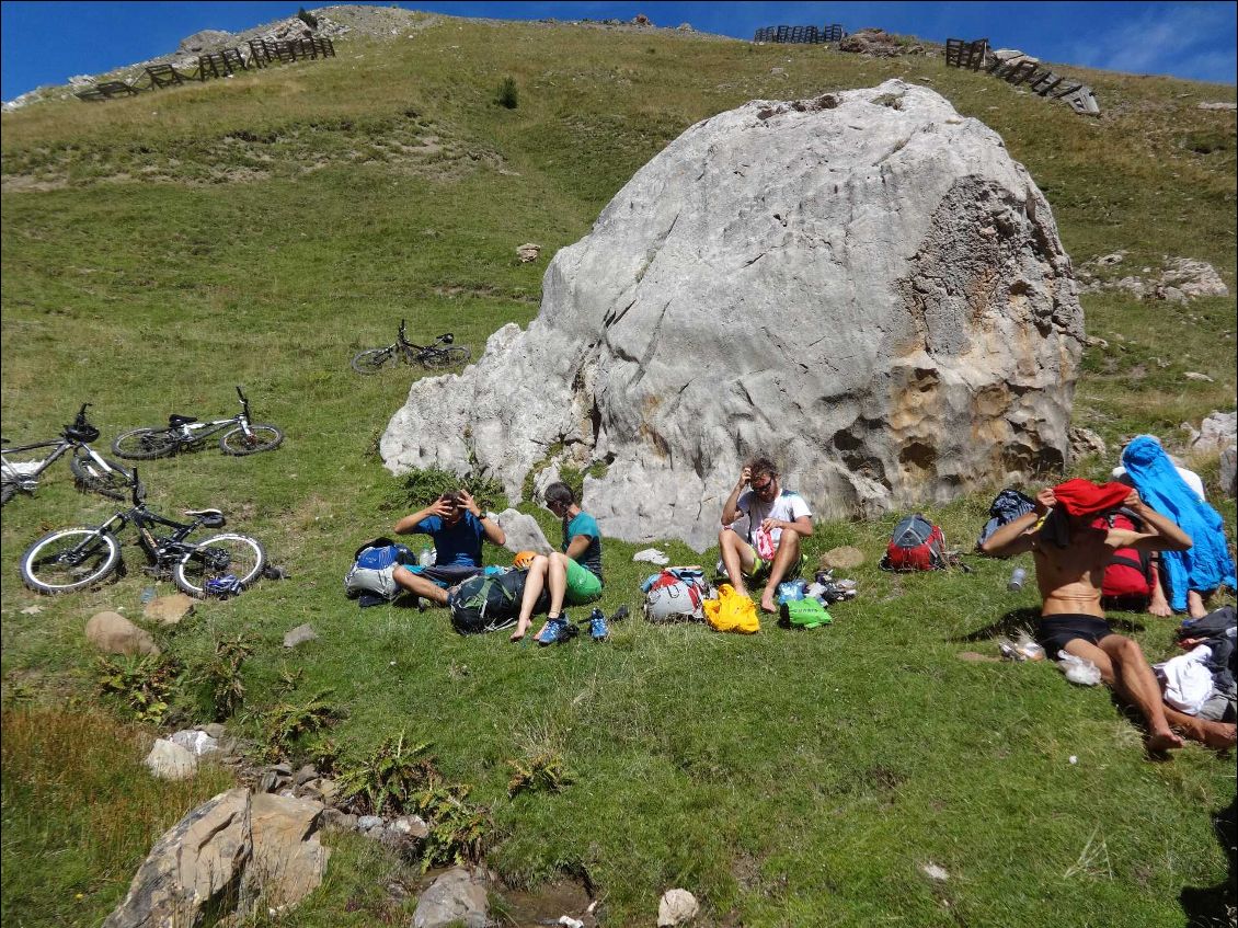 Pause de midi au col des Thuiles