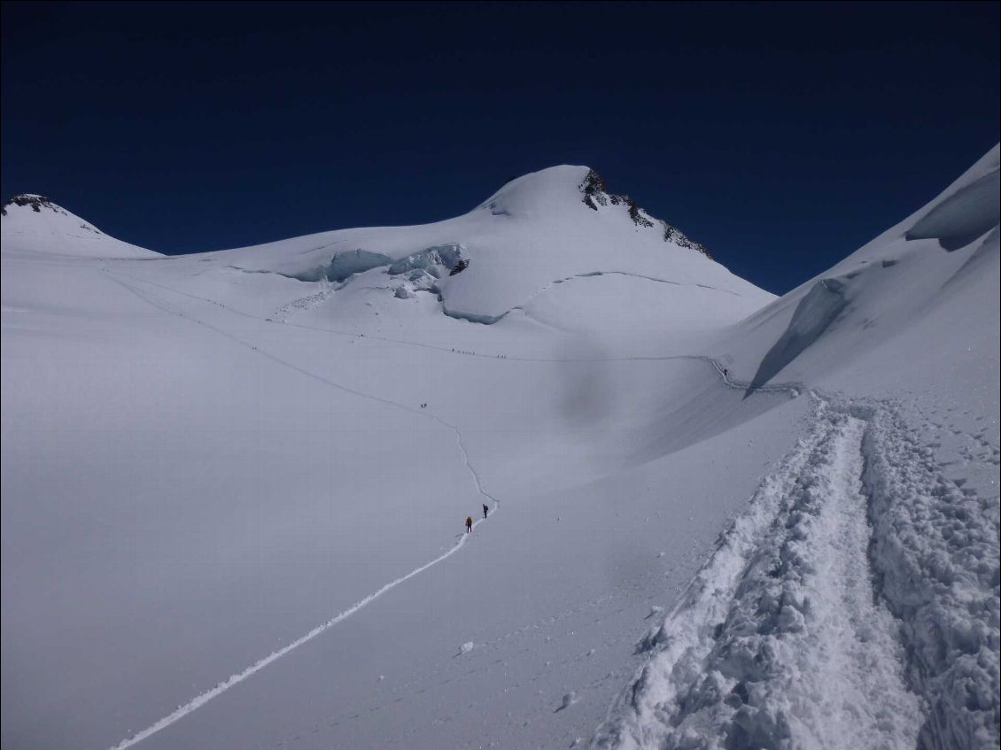 Derrière le Col du Lys ; il y a de la neige !