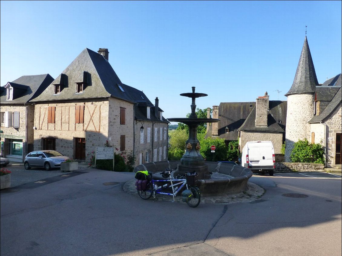 Cover of Cyclotour dans le Cantal