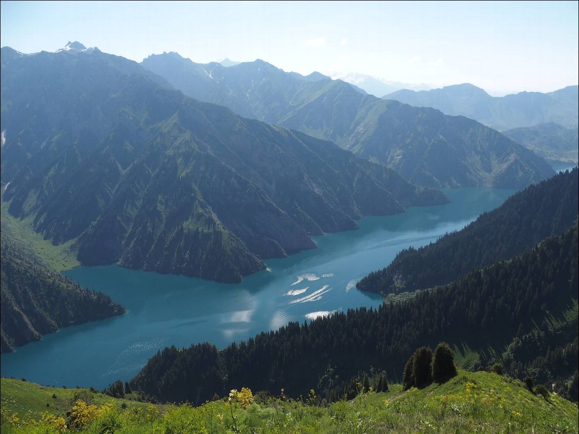 Le lac vu d'en haut ou nous campons 